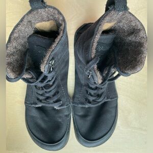 Wildling Barefoot Shoes Haldy Onyx Size 8